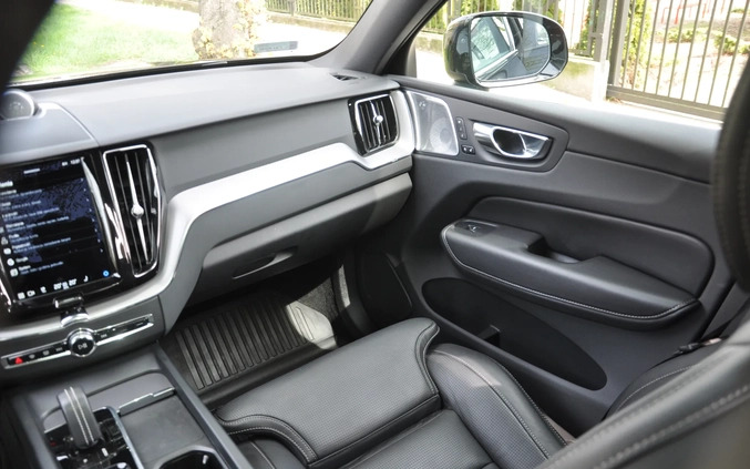 Volvo XC 60 cena 269000 przebieg: 16000, rok produkcji 2021 z Busko-Zdrój małe 781